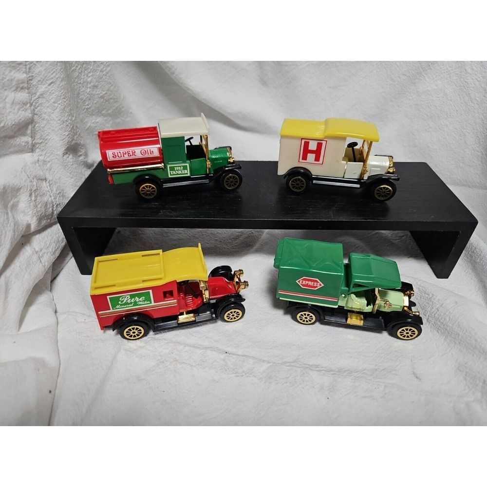 Vintage Mini Truck Collection Readers Digest Set of 4 Ambulance Tanker Van Wagon
